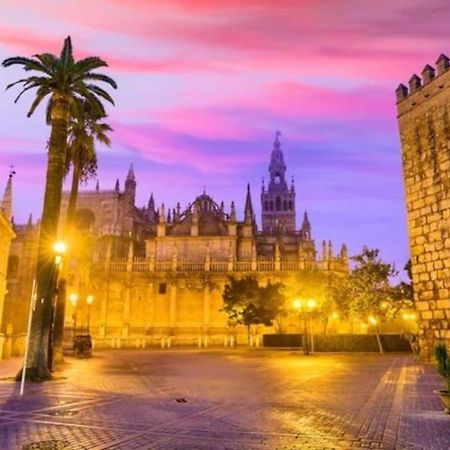 Cozy And Well Connected Apartment Sevilla Exterior foto