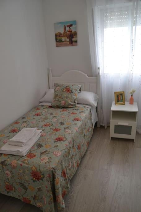 Cozy And Well Connected Apartment Sevilla Exterior foto