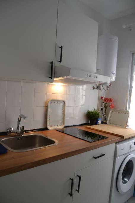 Cozy And Well Connected Apartment Sevilla Exterior foto