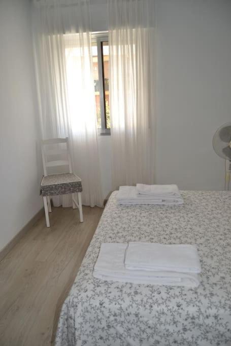 Cozy And Well Connected Apartment Sevilla Exterior foto