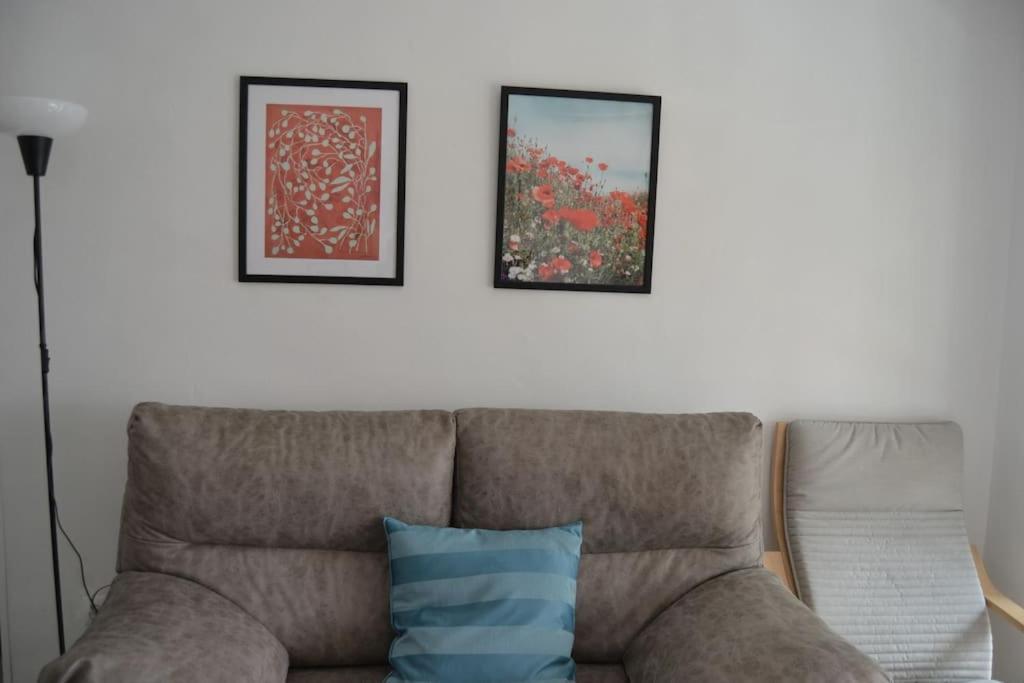 Cozy And Well Connected Apartment Sevilla Exterior foto