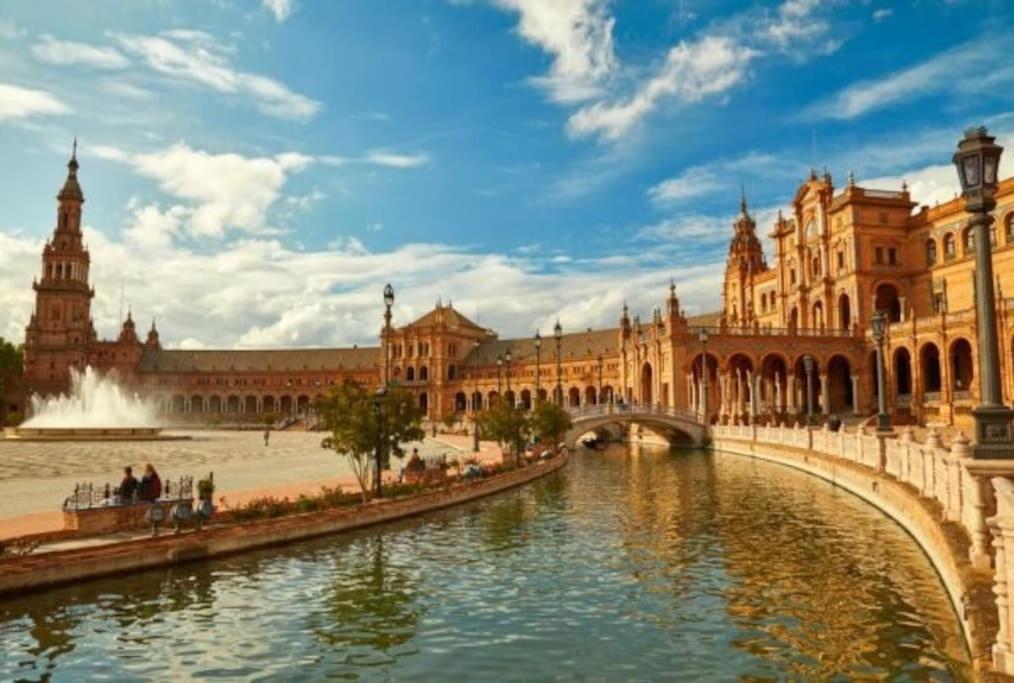 Cozy And Well Connected Apartment Sevilla Exterior foto